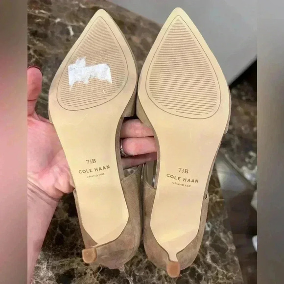 Cole Haan Ina Suede Cut-Out Shooties-Tan Suede Size 7.5-NEVER WORN - Picture 8 of 9